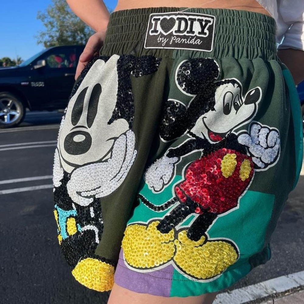 DIYBYPANIDA Mickey Mouse Short